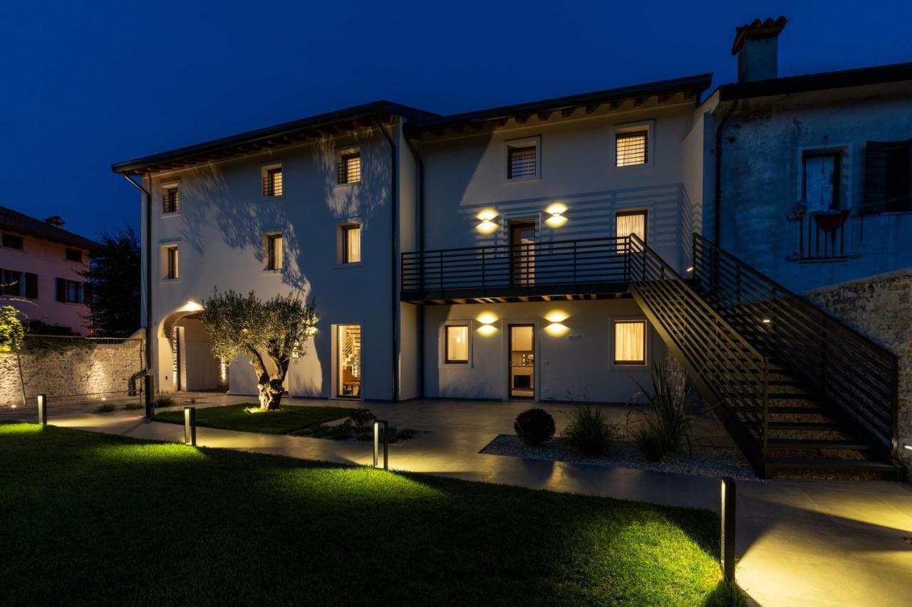 Portone180 Guest House Roveredo in Piano Esterno foto