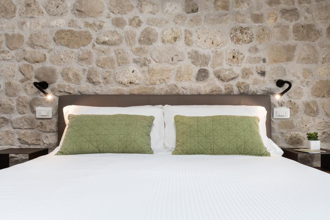 Portone180 Guest House Roveredo in Piano Esterno foto